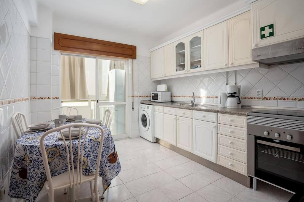 Blife Allya Private Rooms Faro Exterior foto